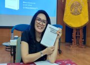 Rieke Diah Pitaloka  Hadirkan Buku Hasil Disertasi S3 Rekolonialisasi: Kekerasan Simbolik Negara