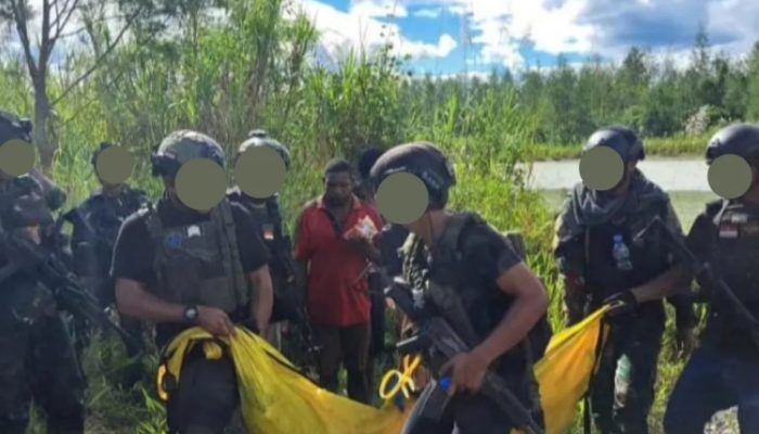 Satgas Marinir Gobang Tembak Mati 1 KST OPM, Dua Ditangkap