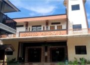 Foto Tiga Jari Mas Tri Hanya Spontanitas Permintaan Warga, Pihak Masjid Undang Untuk Acara Maulid Bukan Kampanye