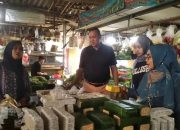 Cawalkot Tri Adhianto Belanja Bahan Pokok Hingga Serap Keluhan Pedagang di Pasar Tradisional Galaxy