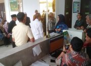 Protes Tidak Mengetahui Ada Persidangan Puluhan Waris Lahan Jatikarya Murka, Ada Apa PN Kota Bekasi?