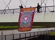 Viral Bentangkan Spanduk di Jembatan Jepang PSHT Madiun Dikecam Netizen