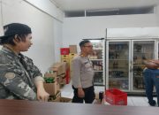 Membangkang, Kembali Buka, Toko Miras Digrebek Petugas Dan Warga