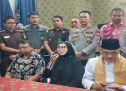 MUI Nyatakan Tidak Sesat, Umi Cinta Bantah Semua Tudingan: Kegiatan Sementara Dialihkan ke Masjid