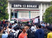 Dugaan Pelecehan di SMPN 13 Kota Bekasi, Puluhan Orang Tua dan Alumni Geruduk Sekolah Tuntut Keadilan