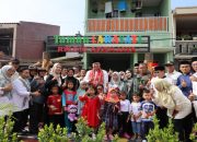 Resmikan Ruang Terbuka Hijau Aren Jaya Bekasi Timur, Walkot Tri Dorong Warga Jaga Taman Bersama