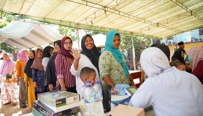 Lewat Pelayanan yang Ramah, PNM Peduli Berikan Layanan Kesehatan Gratis di Bantar Gebang