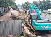 Jalan Warga Ditutup Sepihak Demi Rest Area, Negara Terlihat Abai, Warga Pinggir Tol Cikampek Meradang