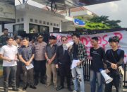 Geruduk Kejaksaan, Masa Pendemo Desak Usut Proyek Meubelair Disdik Kota Bekasi Senilai 33 Miliar