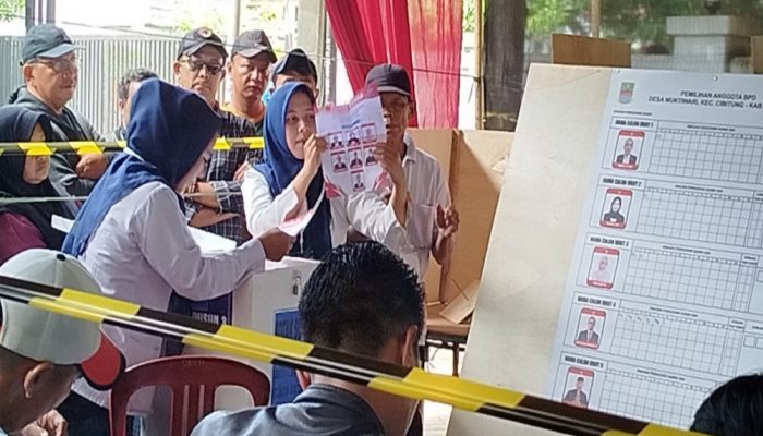 Ratusan Warga Padati Kantor Desa, Perebutan 9 Kursi BPD Berlangsung Sengit