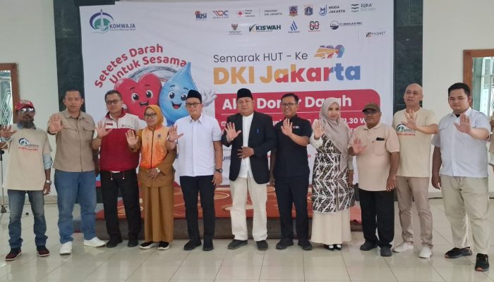 Kolaborasi KOMWAJA dan Democare Gelar Donor Darah dan Deklarasikan Relawan Air Bersih