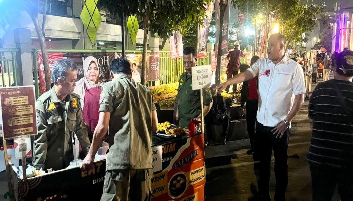 Jaga Kenyamanan Ruang Publik, Wali Kota Bekasi Tertibkan PKL Plaza Patriot Chandrabhaga